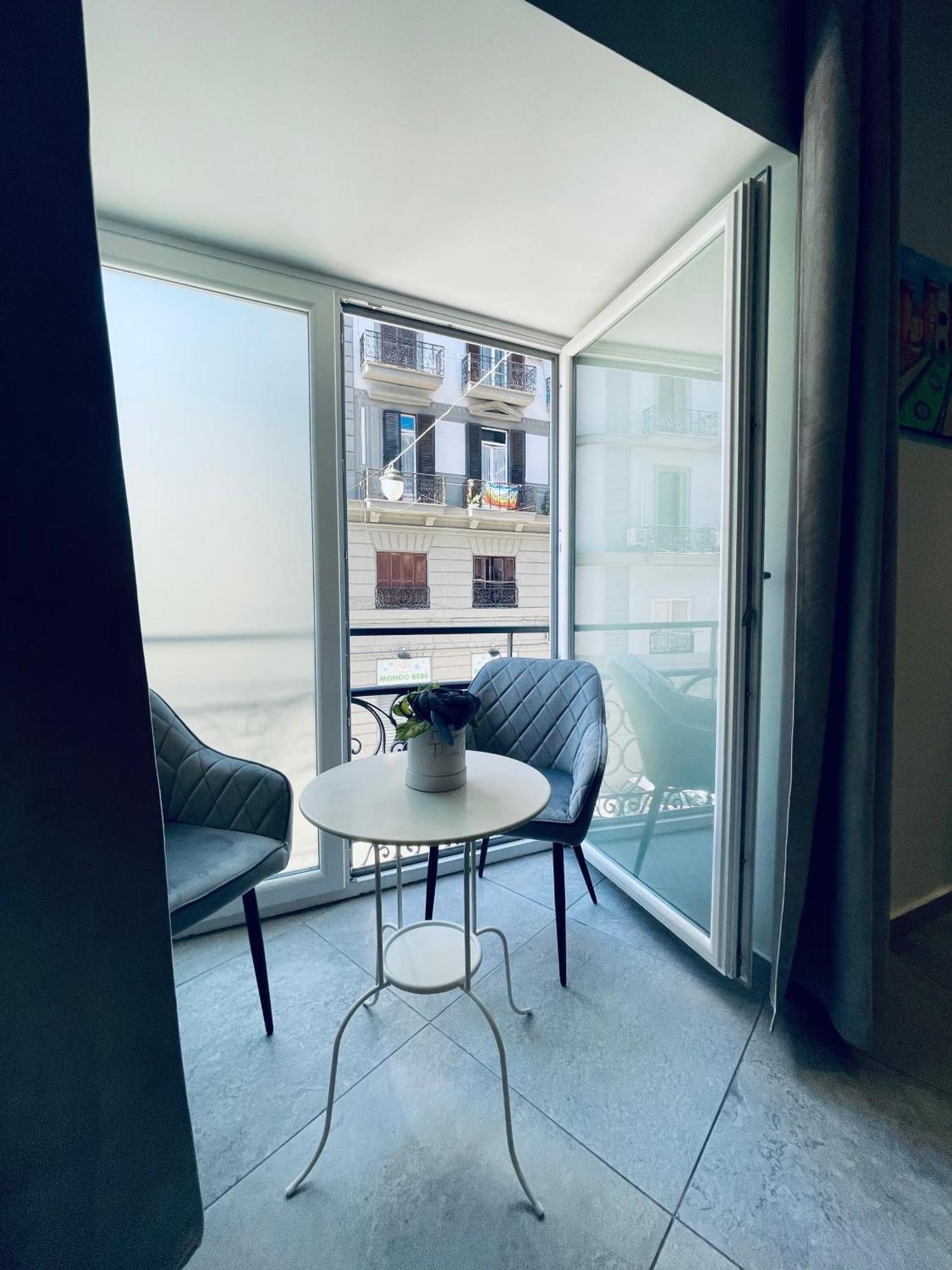 B&B I Borbone Napoli Ngoại thất bức ảnh